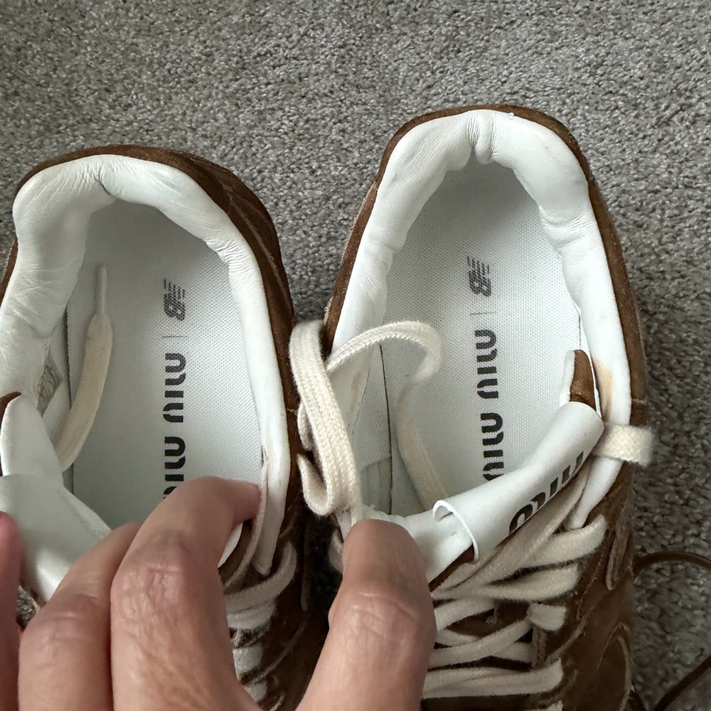 Miu Miu Brown Suede New Balance sneakers - Picture 5 of 9